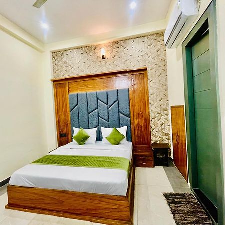 Hotel Gt International Tājganj Dış mekan fotoğraf