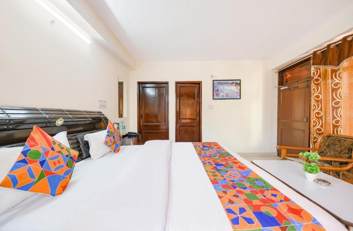 Hotel Gt International Tājganj Dış mekan fotoğraf
