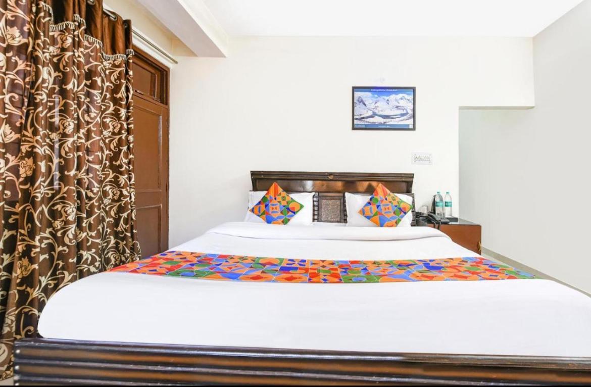 Hotel Gt International Tājganj Dış mekan fotoğraf