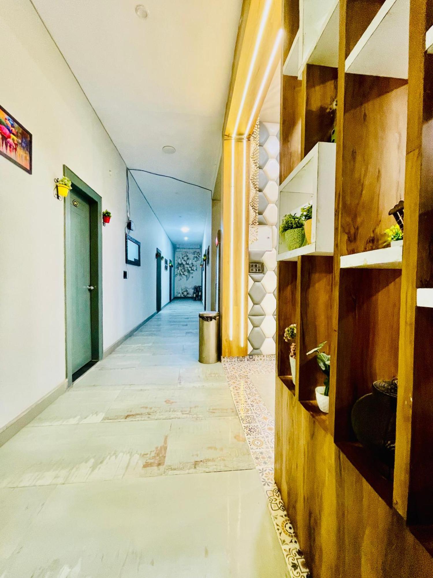 Hotel Gt International Tājganj Dış mekan fotoğraf