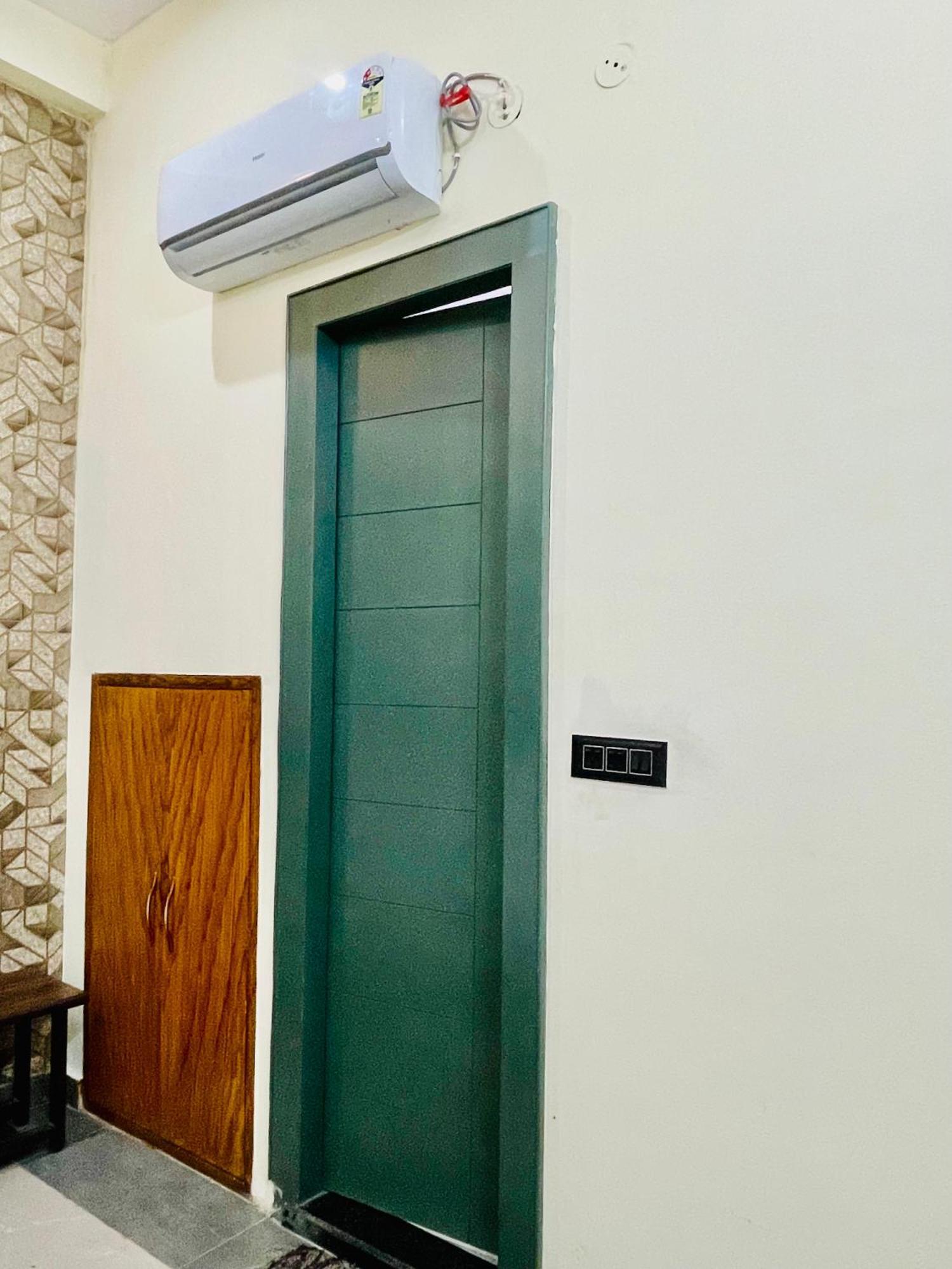 Hotel Gt International Tājganj Dış mekan fotoğraf